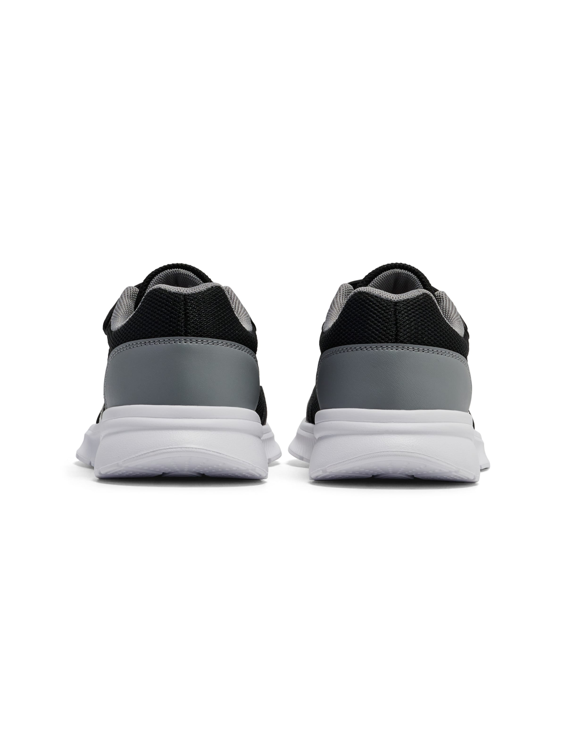Baskets Hummel en noir