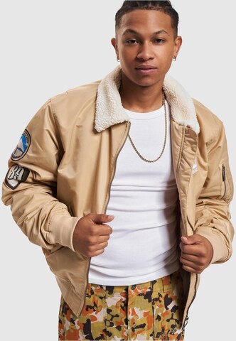 Karl Kani Jacke in Beige