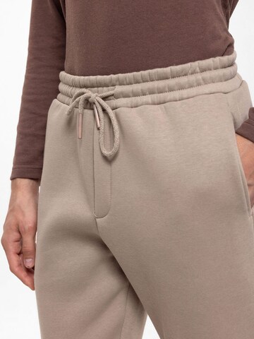 Antioch Tapered Broek in Beige