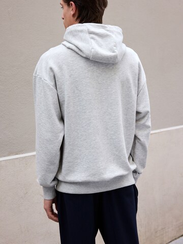 Next Sweatshirt in Grau