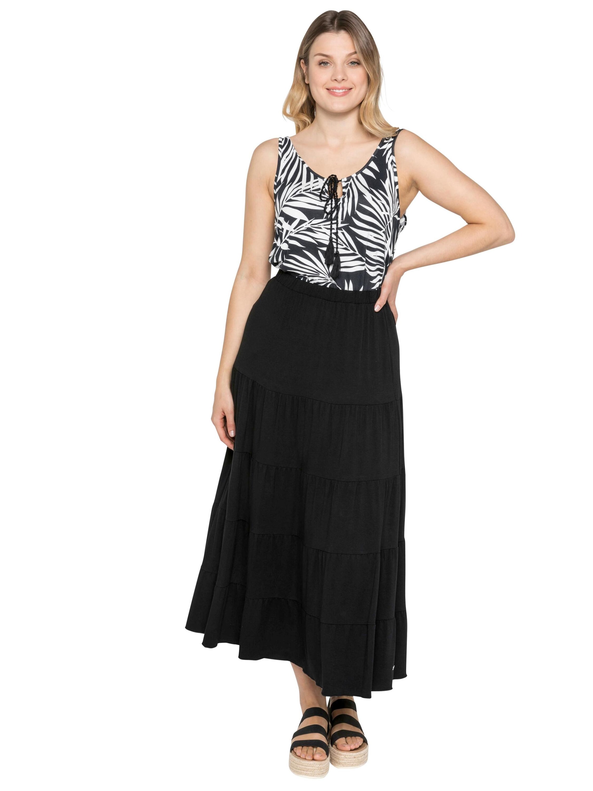 Fustă de la SHEEGO pe negru