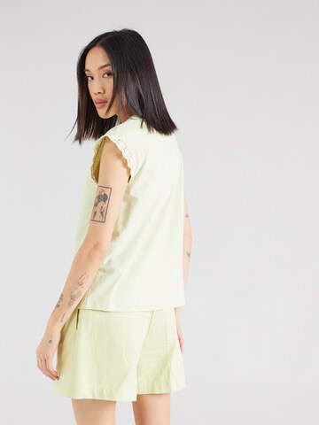 Tricou 'SALVA' de la JDY pe verde