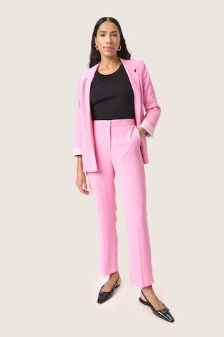 SOAKED IN LUXURY Regular Broek 'Shirley' in Roze