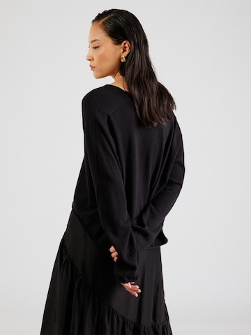 DRYKORN Sweater 'SOMAIJA' in Black