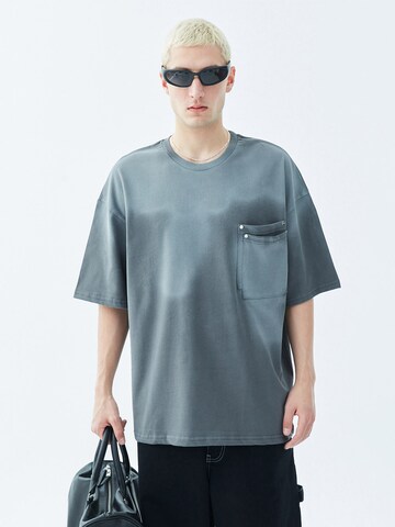 VAMOS CLO Bluser & t-shirts i grå: forside