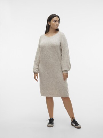 Abito in maglia 'CLEFILE' di Vero Moda Curve in grigio