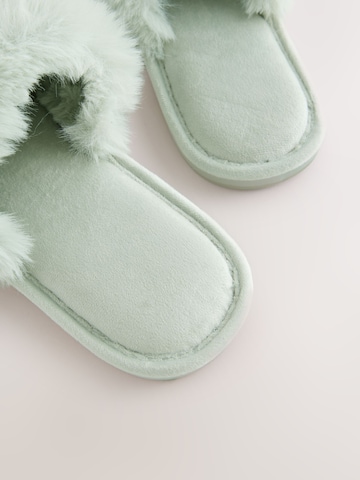 Next Тапки в Зеленый