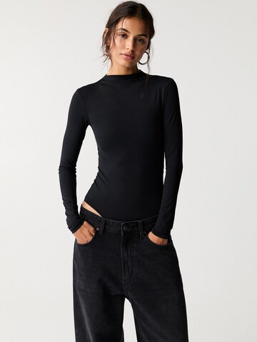 Shirtbody Pull&Bear en noir : devant