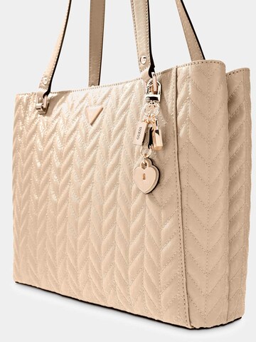 GUESS Schultertasche 'Stacey' in Beige