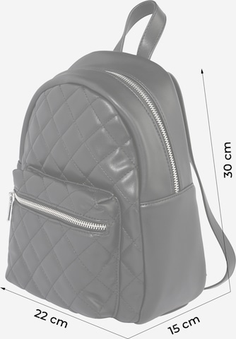 ABOUT YOU Backpack 'Selina' in Black