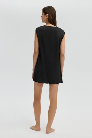 Robe Touche Prive en noir