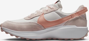 Baskets basses 'Waffle Debut' Nike Sportswear en rose : devant