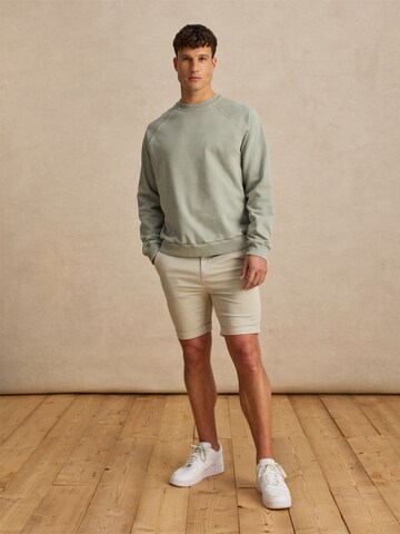 DAN FOX APPAREL Mikina 'Yigit' – zelená