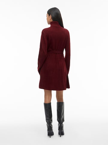 Robes en maille 'VITRINE' VILA en rouge