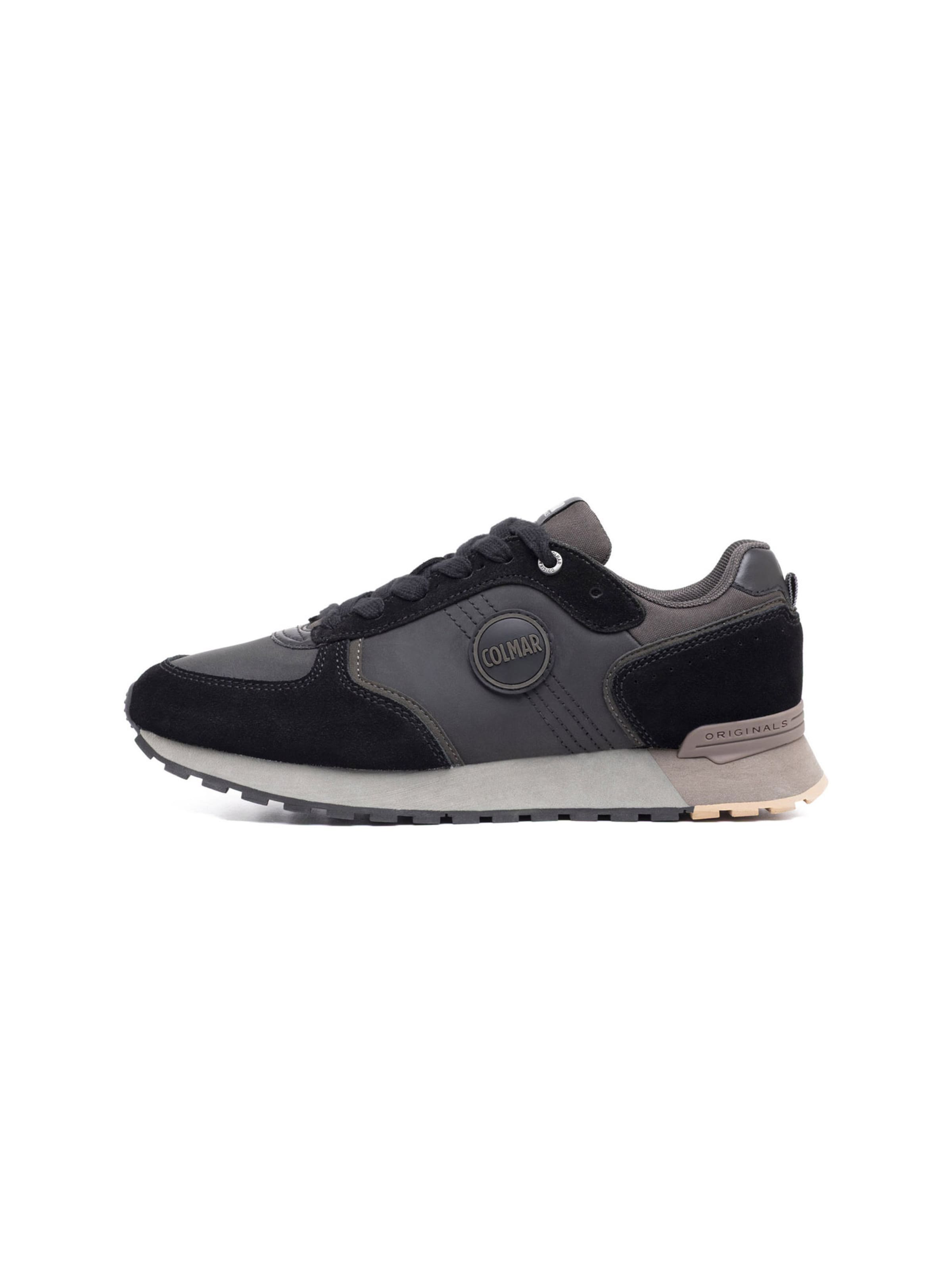 Colmar Platform trainers 'Travis Boost' in Black: front