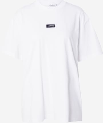 balta OH APRIL Marškinėliai 'Boyfriend': priekis