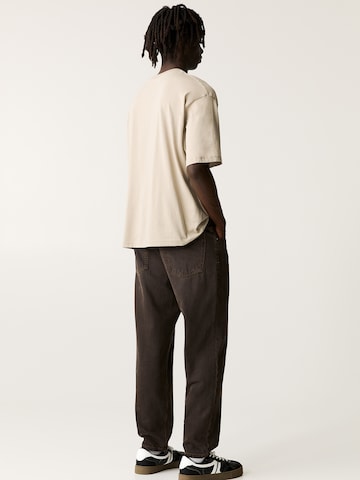 regular Jeans di Pull&Bear in marrone