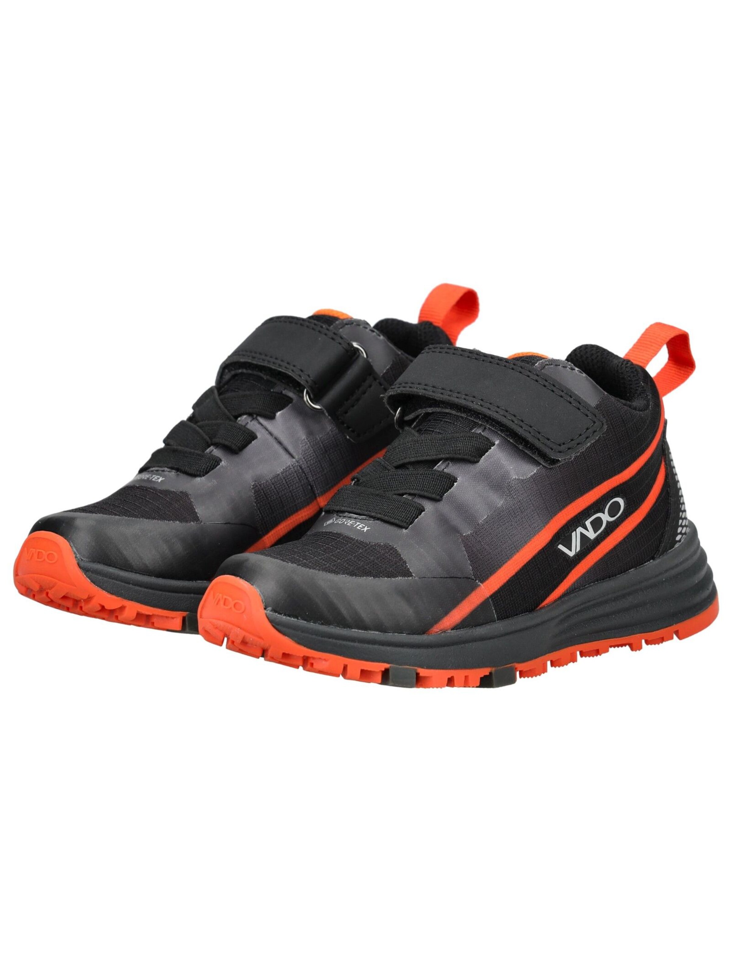 Vado Sneakers in Black