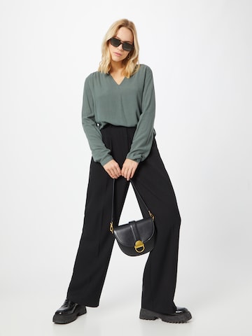 ABOUT YOU Blouse 'Alita' in Groen