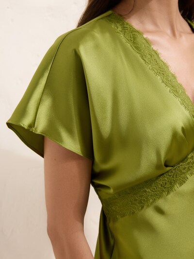 Friends Like These Blouse in S in Kiwi, Item view