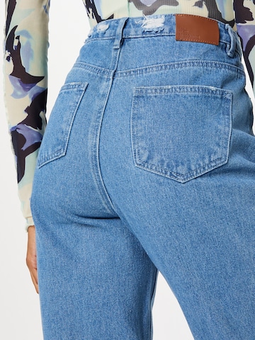 Missguided Regular Jeans in Blauw