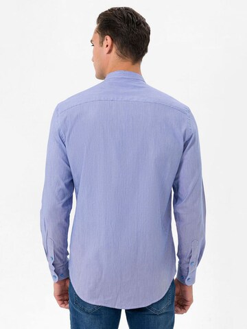 Daniel Hills - Camisa em azul