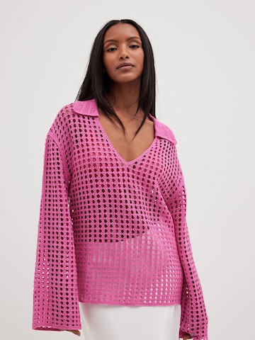 NA-KD Oversized trui in Roze: voorkant