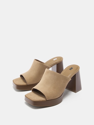 Pull&Bear Nizki natikači | rjava barva