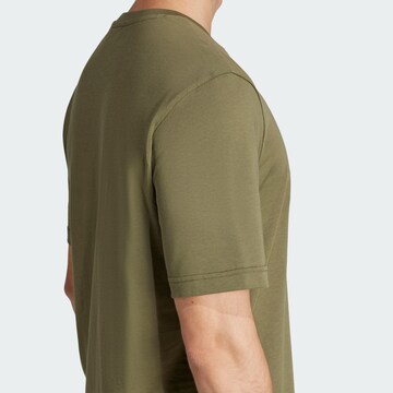 ADIDAS SPORTSWEAR Функционална тениска в зелено