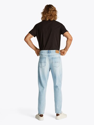Tommy Jeans Regular Jeans 'ISAAC' in Blau