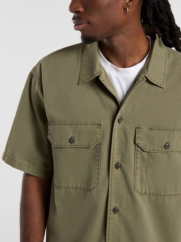 Fit confort Chemise 'UNIONVILLE' DICKIES en vert