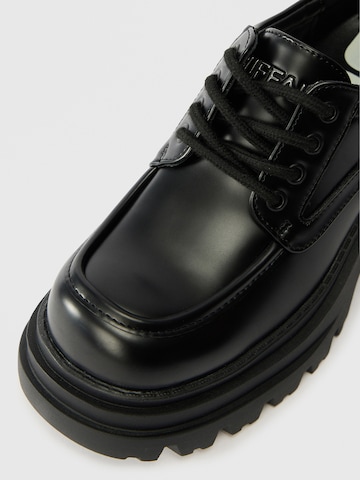 Chaussure à lacets 'BRAVR' BUFFALO en noir