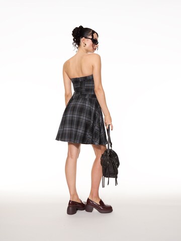 Robe SHYX en gris