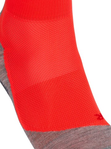 FALKE Athletic Socks 'RU5 Race Short' in Red