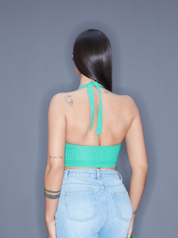 Top 'Carey' di ABOUT YOU x Antonia in verde