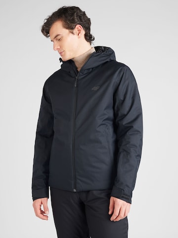 Veste outdoor 4F en noir : devant