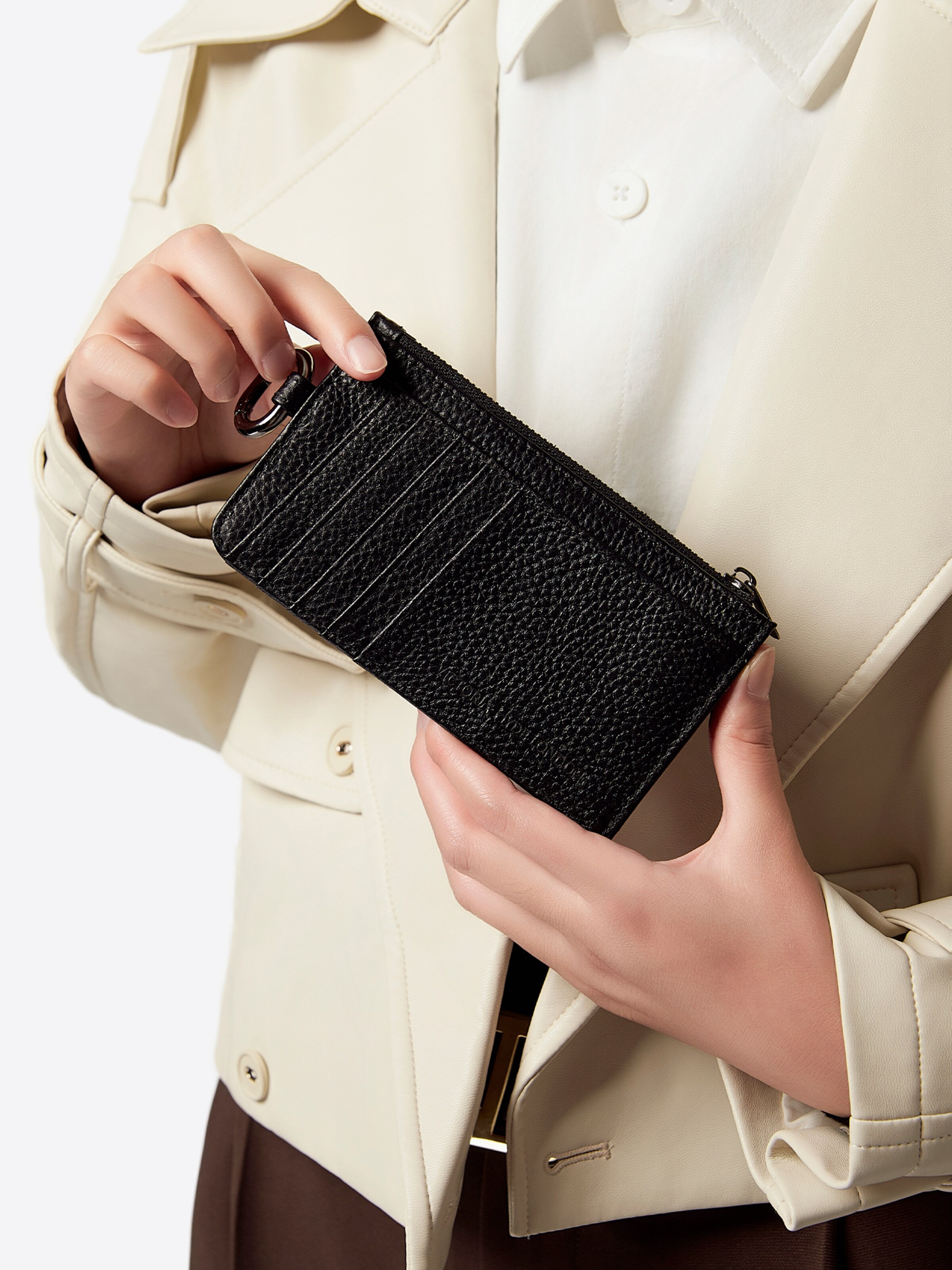 Victoria Hyde Tegnebog 'Jov ' i sort: forside