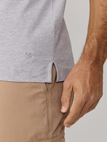 Maglietta 'PIMA' di Hackett London in grigio