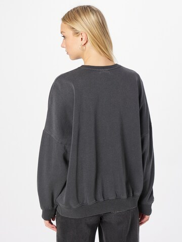 ONLY Sweatshirt 'LUCINDA' in Grau