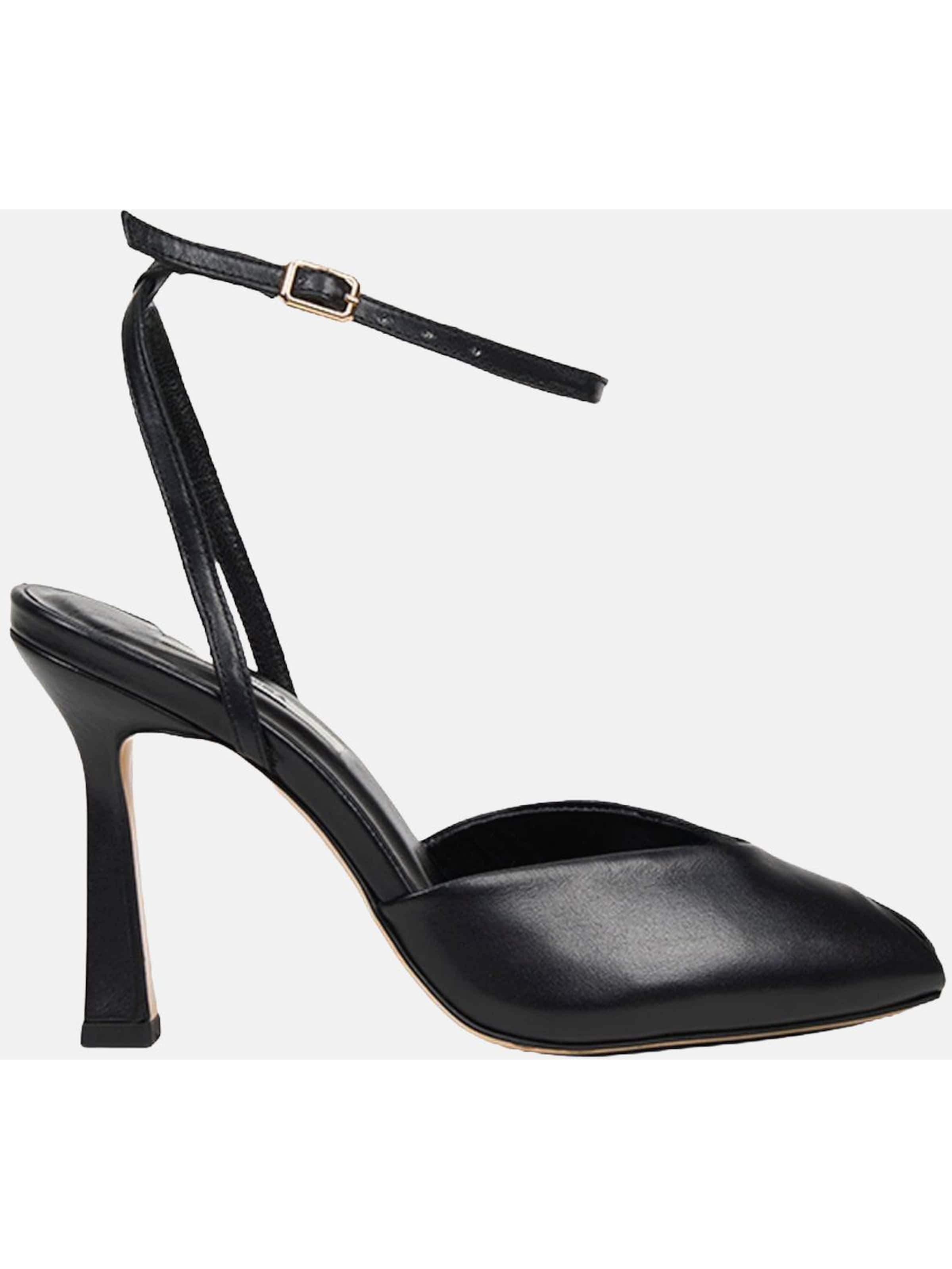 Desa Pumps in Black: front