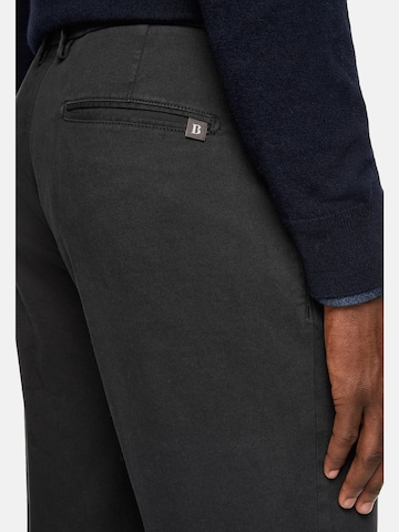 Coupe slim Pantalon chino Boggi Milano en gris