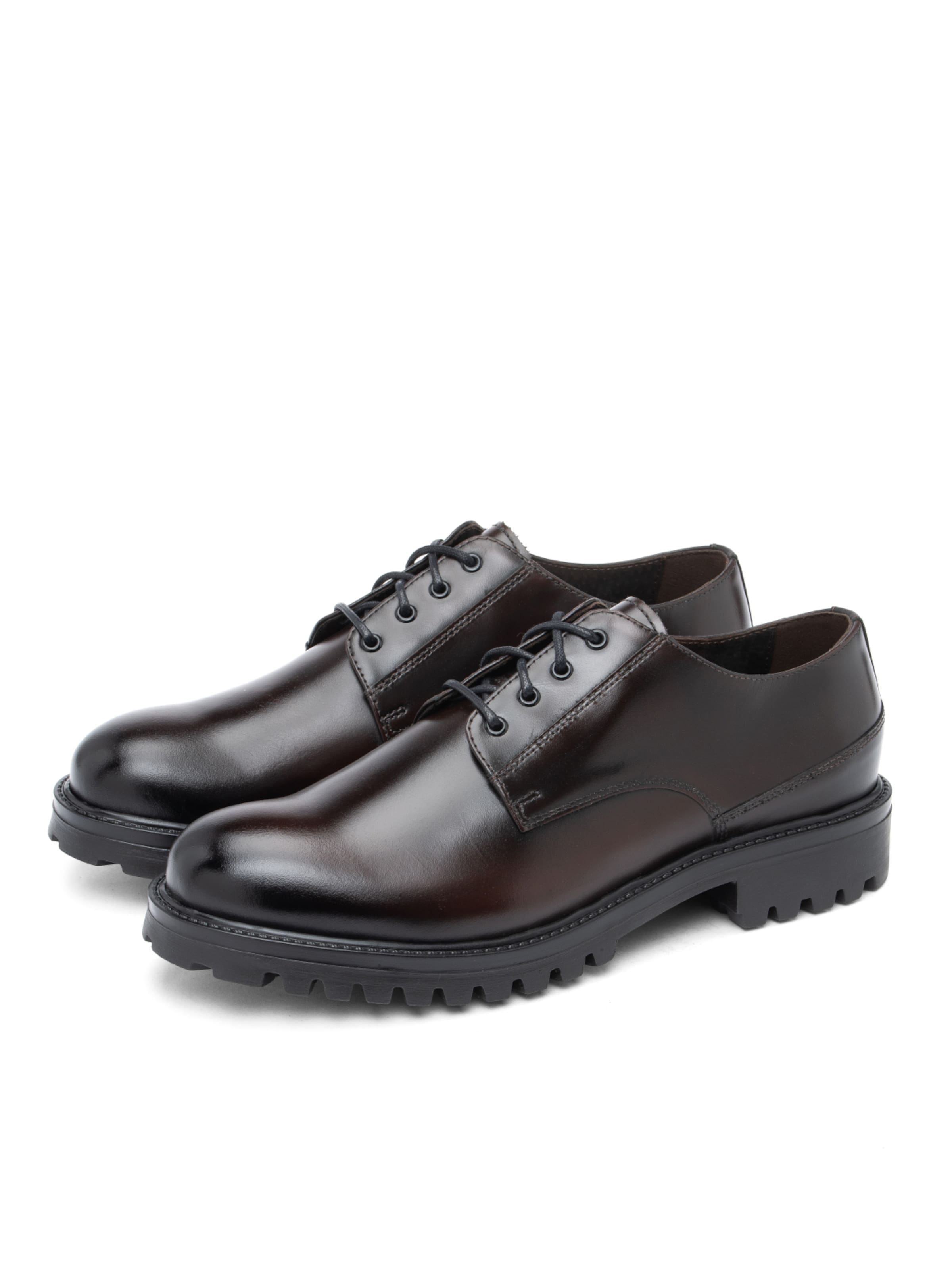 Chaussure à lacets RYŁKO en marron