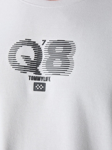 Tommy Life Tričko – bílá
