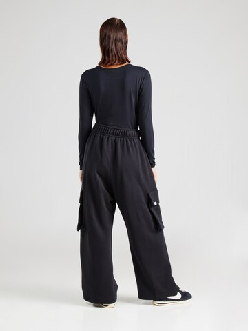 Nike Sportswear - Pierna ancha Pantalón cargo en negro
