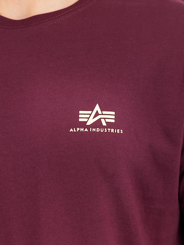 ALPHA INDUSTRIES T-shirt i röd
