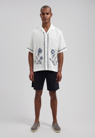 Dstrezzed Regular fit Button Up Shirt in White