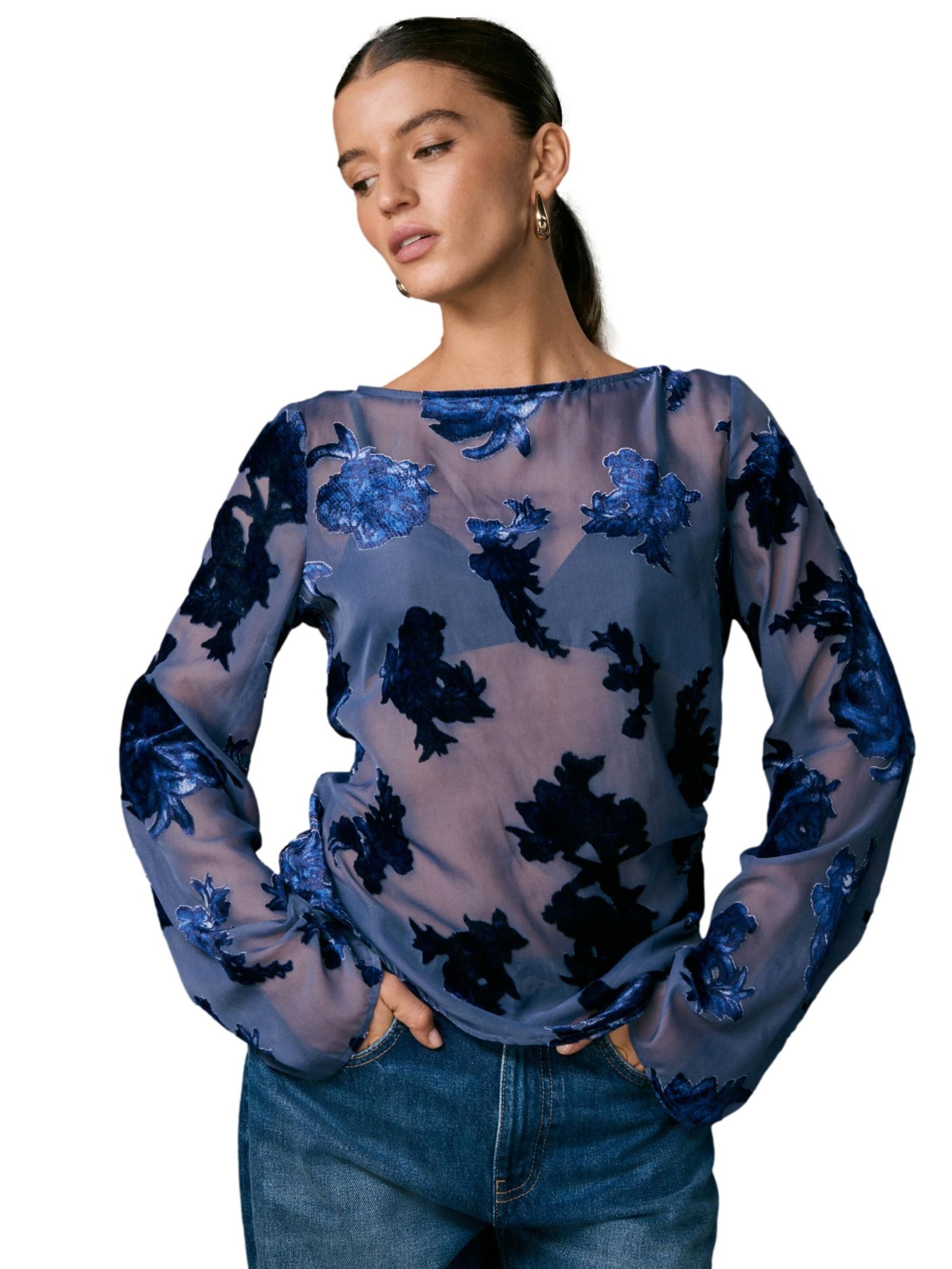 Next Блузка в Черный: спереди