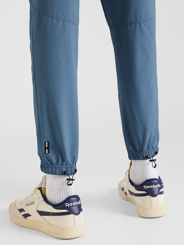 Virtus Tapered Sporthose 'Colin' in Blau