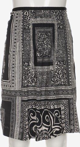 Etro Skirt in M in Black: front