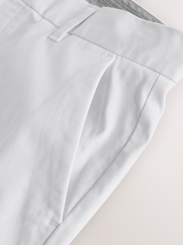 Next Slimfit Hose in Weiß